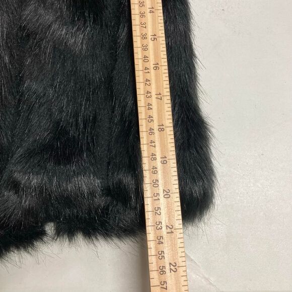 ORIGINAL USA B2B Faux Fur Hooded Vest Size Small/Medium Black‎ New Without Tags - Picture 5 of 8